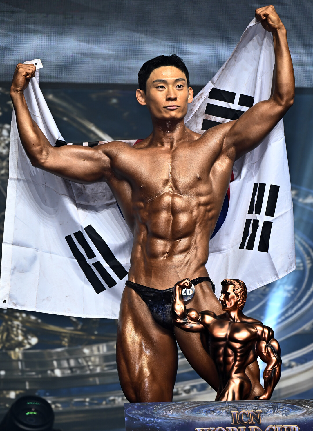 ICN 그랑프리 신동수, 태극기 휘날리며! [포토]