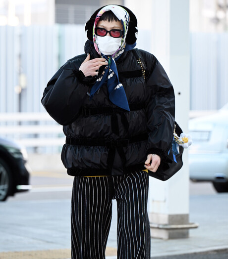 지드래곤, 샤넬 2026 공방 컬렉션 쇼 참석차 뉴욕행...MAMA 대상 수상 후 화려한 공항 패션