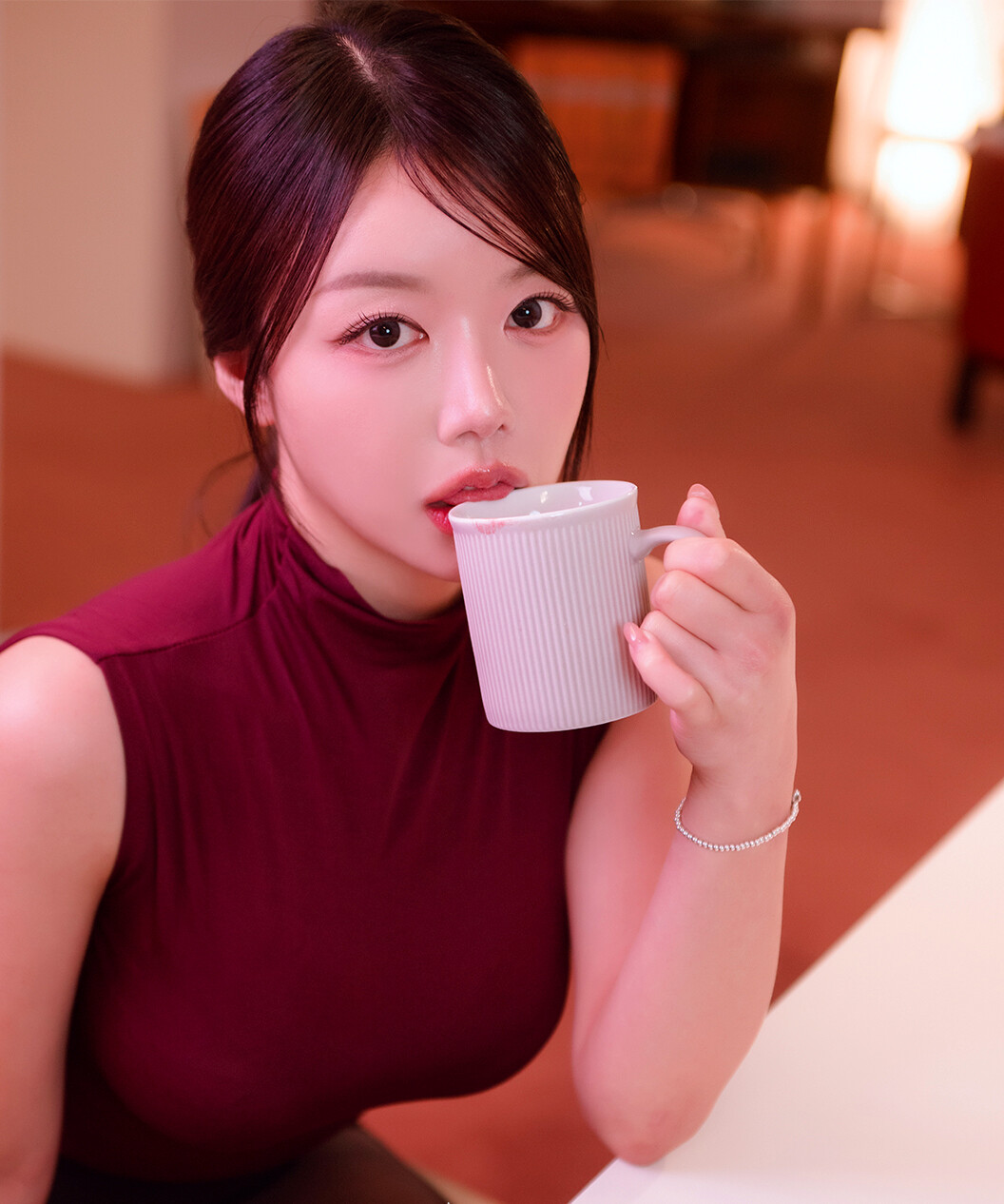 미스맥림 리리, 맥심 2월호 표지 모델 발탁..."섹시 오피스룩으로 신입사원 변신"