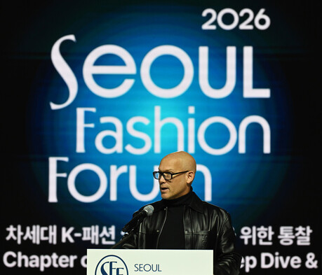 '서울 패션 위크' 욘 젬펠(Jörn Zempel) 로에베 코리아 지사장 "서울, 패션을 넘어 문화적 정체성의 언어"