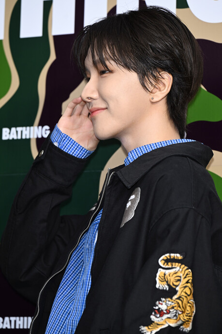 보이넥스트도어 운학, 베이프 도산 그랜드 오프닝 포토행사 참석…스트리트 감성 물씬