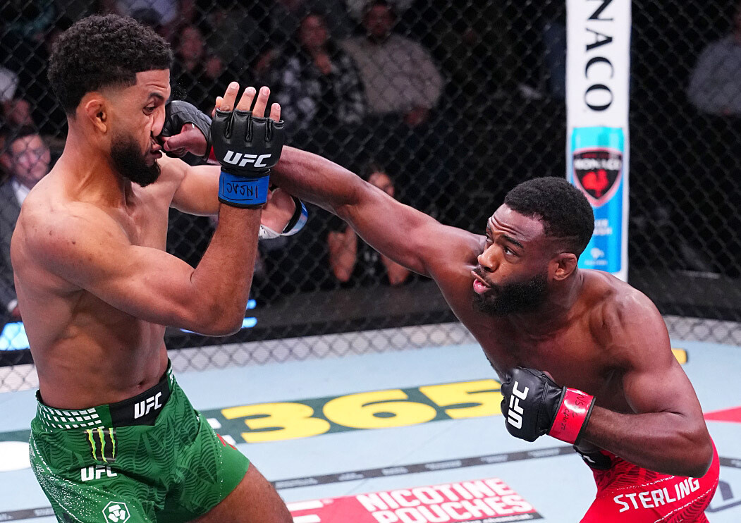 스털링, 잘랄 완파하며 2연승…볼카노프스키에 도전장 "두 체급 정복한다"