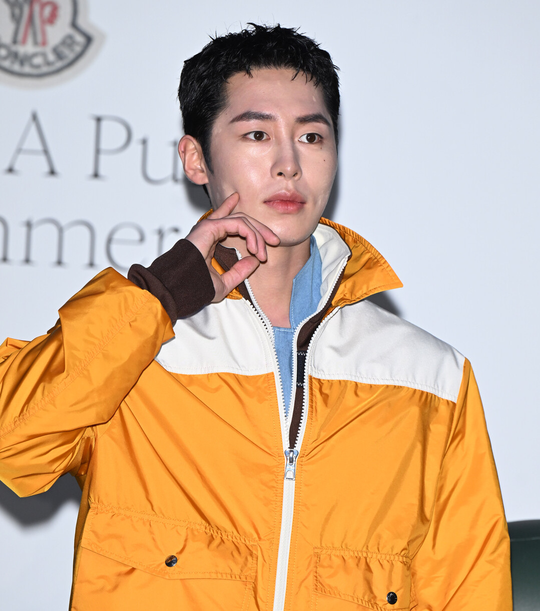 배우 이재욱, 몽클레르 