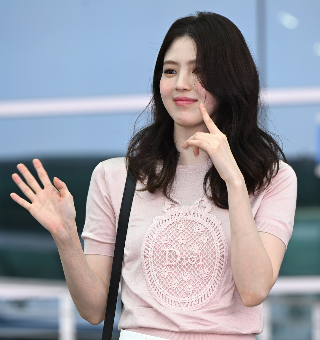 한소희, 소희의 양손 인사법! [포토]