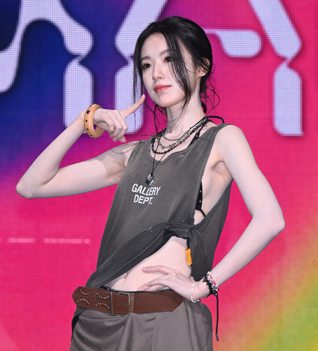 아이들 슈화, 청량한 여름밤을 완성한