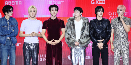 [KMA 2026] '베스트 남자 그룹' 피원하모니, 자유분방한 스트리트 무드로 완성한 개성의 하모니