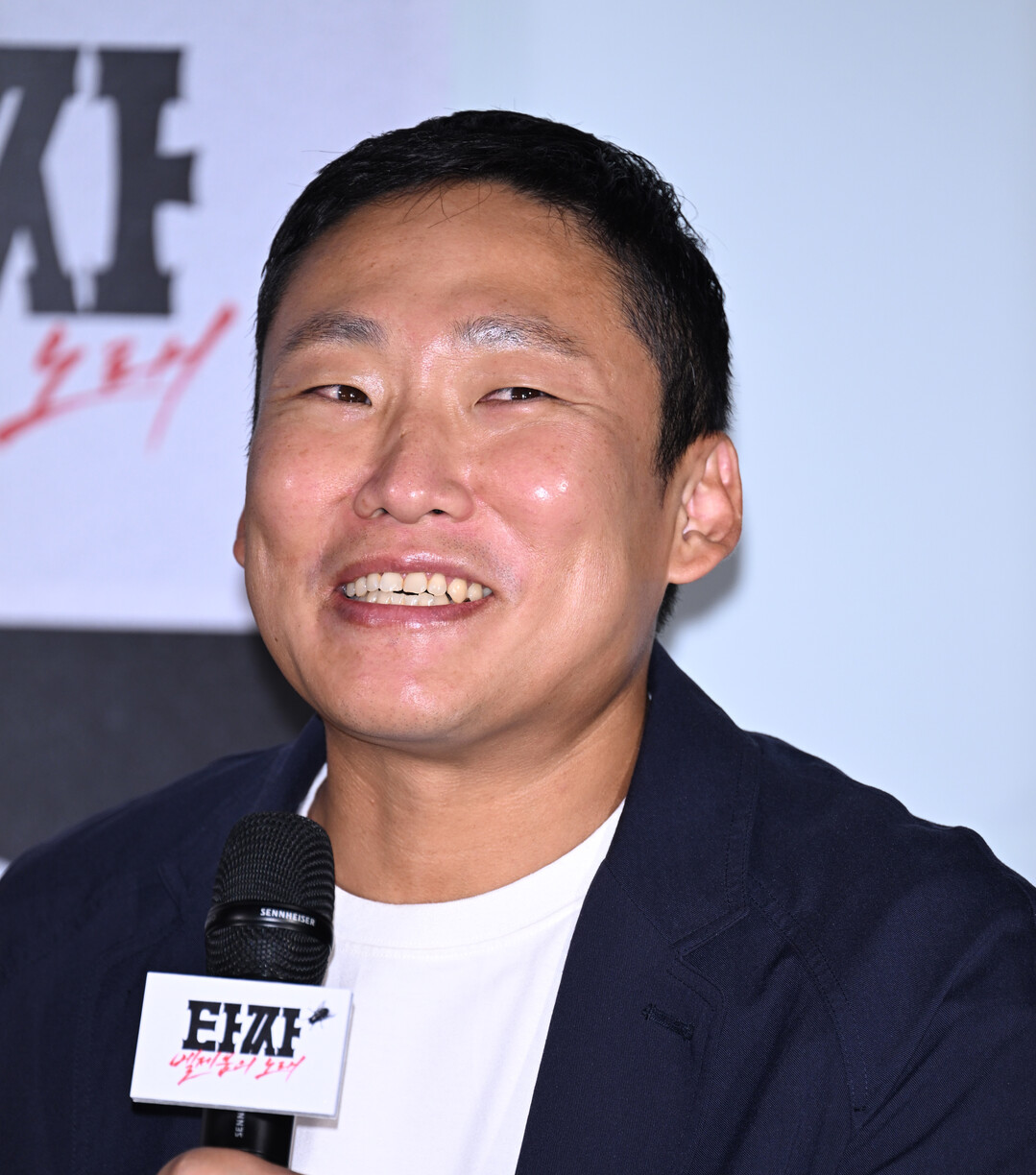 [K집중분석] ‘타짜: 벨제붑의 노래’②, “패가 아니라 인간의 본성을 그리고 싶었다”…최국희 감독이 완성한 타짜의 마침표