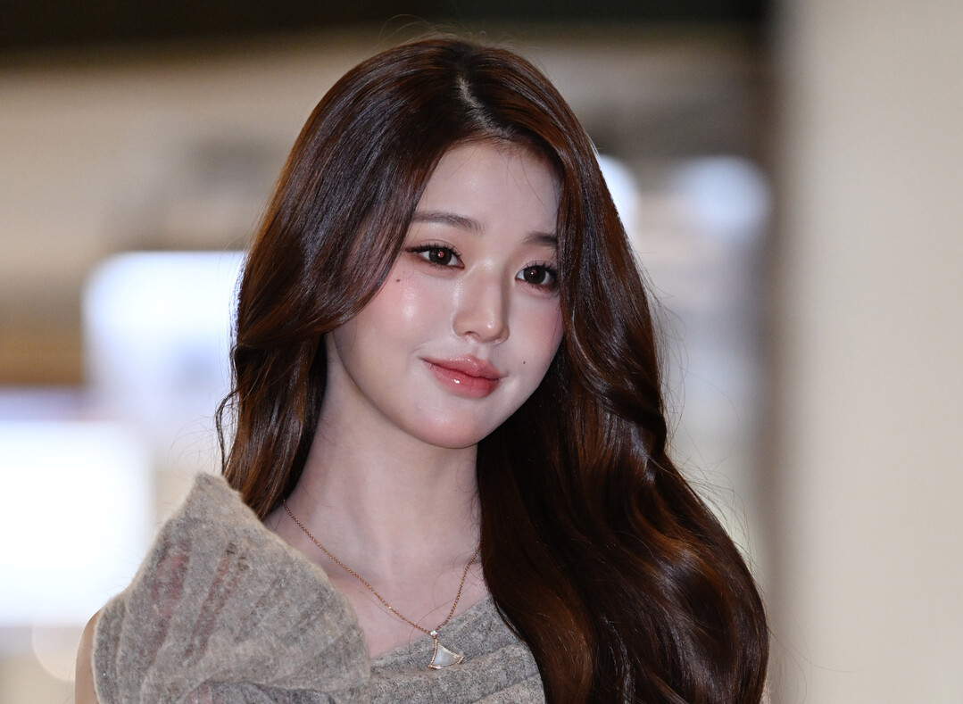 아이브(IVE) 장원영, 사람일까?
