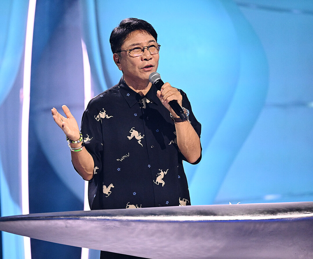 [K집중분석] 이수만①, 3년여 만의 K팝 복귀 선언…"촬영하는 카메라에서, 창조하는 카메라로" 